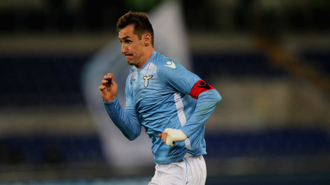 马德兴：邵佳一教练组土洋结合更受青睐，他的海外人脉有帮助（马德兴：邵佳一教练组中外融合更获青睐，海外人脉成助力）