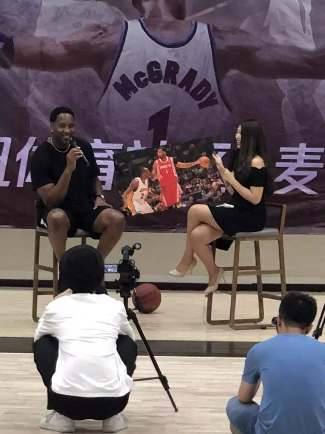 曼联卖齐尔克泽计划曝光，罗马欲打包他和桑乔！夏窗可5000万签塞门约（曝曼联拟出售齐尔克泽，罗马盼打包他与桑乔；今夏5000万可签塞门约）