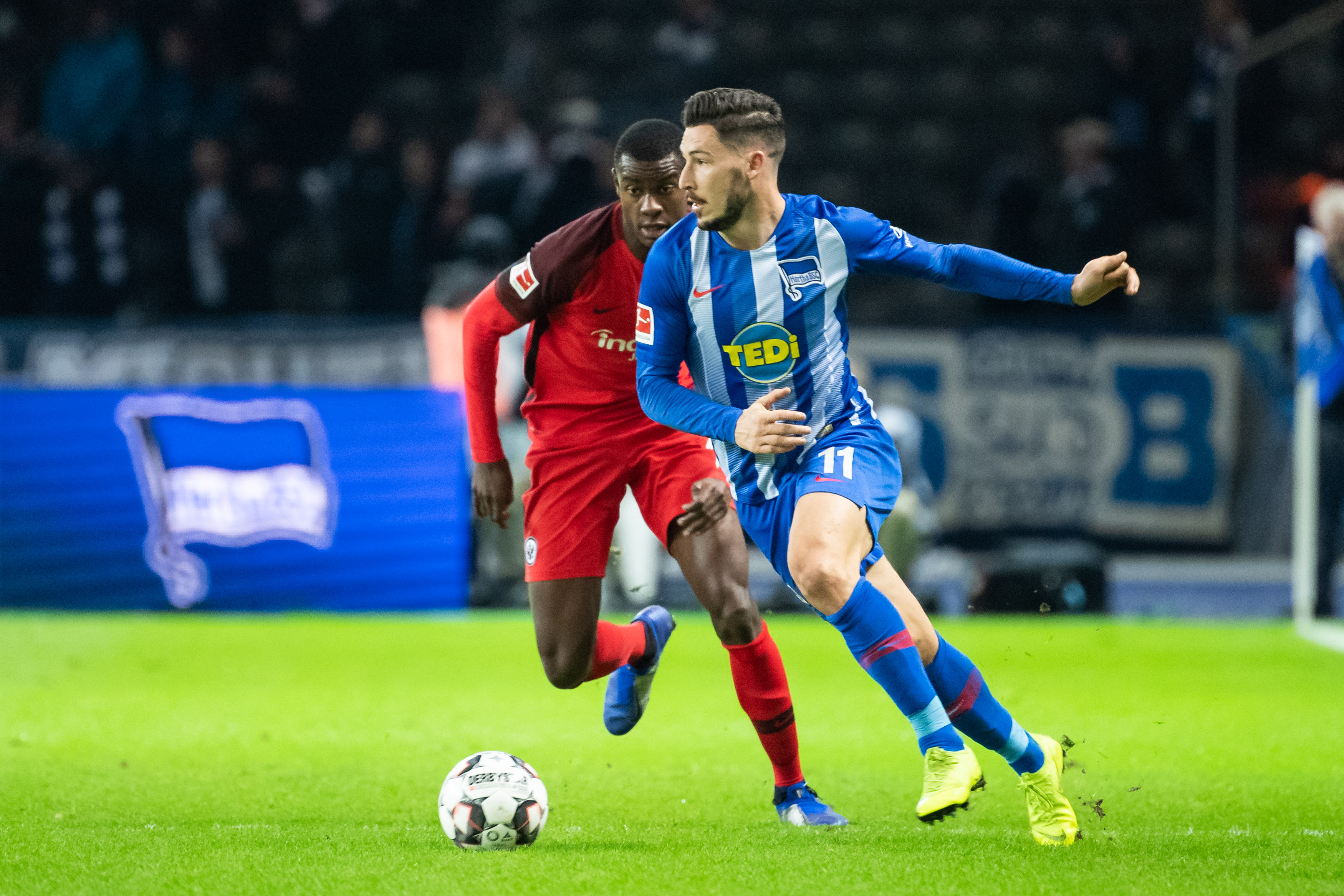 巴萨发出黄色警报：与法兰克福的复仇之战（巴萨拉响黄警：对阵法兰克福的复仇之役）