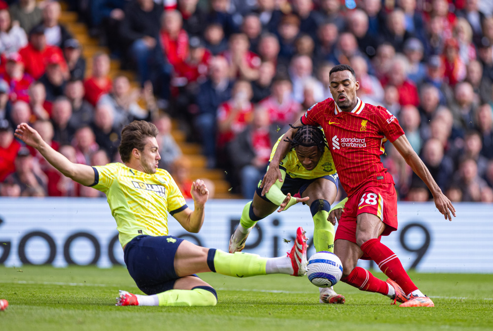 客战多特蒙德贡献帽子戏法+绝平，昂达夫当选全场最佳球员（客场对多特戴帽并读秒绝平，昂达夫荣膺全场最佳）