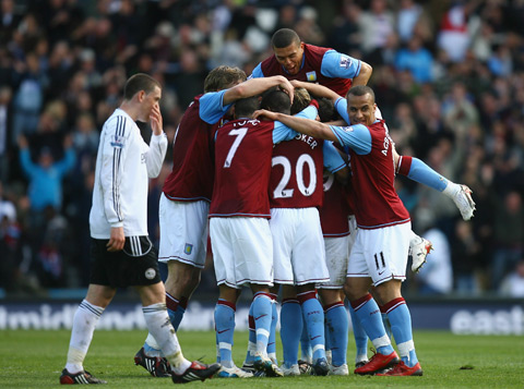 伦敦奥运马术双骄伴随爱马同日辞世 相互扶持逾二十载共谱辉煌传奇（伦敦奥运马术双雄与爱马同日谢幕 相伴二十余载共铸辉煌传奇）