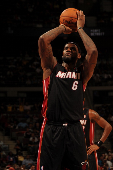 半场：霍芬海姆2-1莱比锡，哈伊达里、伦佩尔建功（半场战报：霍芬海姆2-1领先莱比锡，哈伊达里、伦佩尔破门）