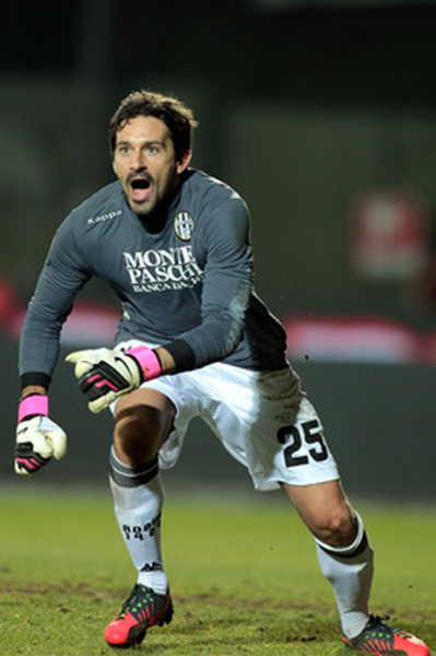 詹俊：今晚萨拉赫替补更合理，还是让维尔茨搭档埃基蒂克（詹俊：今夜让萨拉赫打替补更合适，维尔茨应与埃基蒂克搭档）