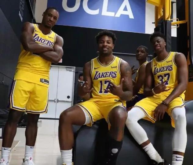 川超联赛首次出现熔断，成都66分钟8-0巴中直接结束比赛（川超联赛首现熔断：成都66分钟8比0巴中，比赛提前终止）