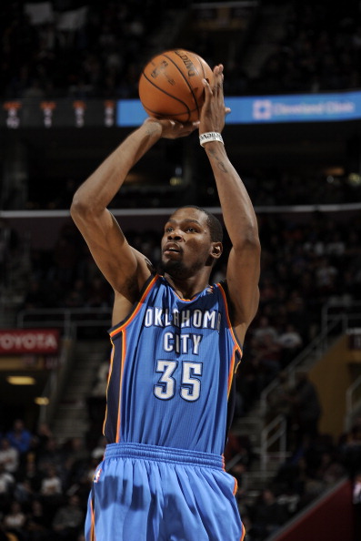 范晓冬：我知道的圈内料比球迷多多了，但我不会诋毁中国足球（范晓冬：圈内消息我掌握得更多，但绝不抹黑中国足球）